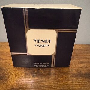 Yendi Capucci Paris Bath Powder 6oz Vintage 1970s Puff Box Unused